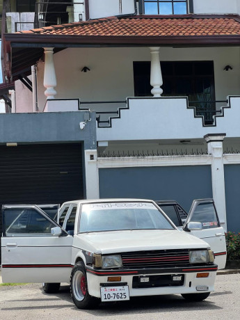 mitsubishi-lancer-boz-big-1