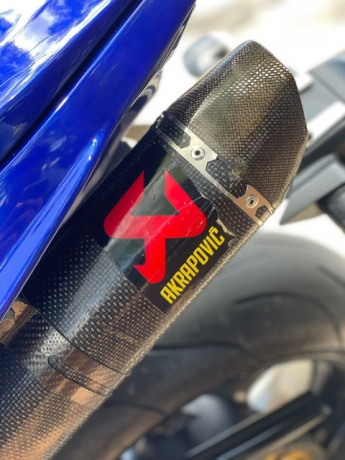 yamaha-r1-2012-big-4