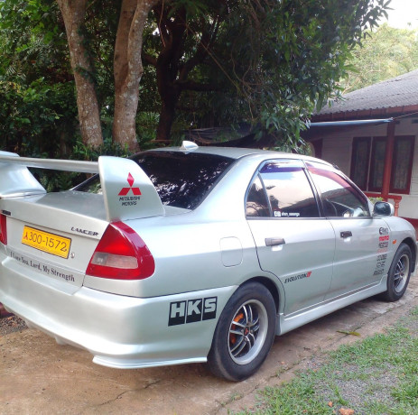 mitsubishi-lancer-ck1-1997-big-2