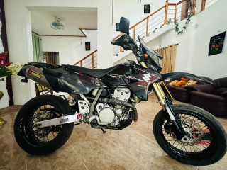 suzuki-drz-450sm