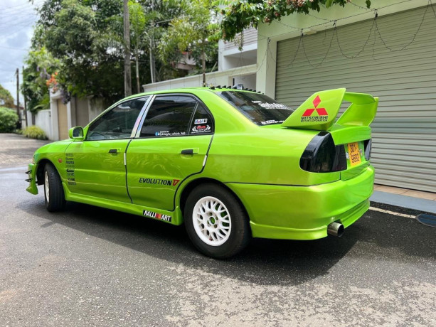 mitsubishi-lancer-ck2-big-2