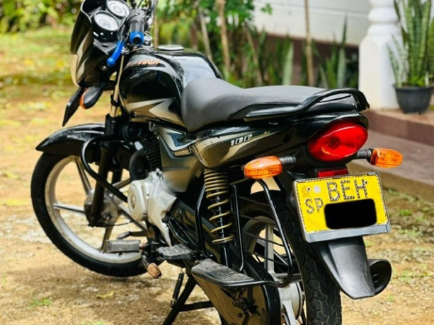 bajaj-platina-100es-2017-big-0