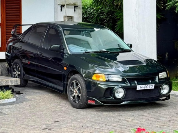 mitsubishi-lancer-ck2-1996-big-0