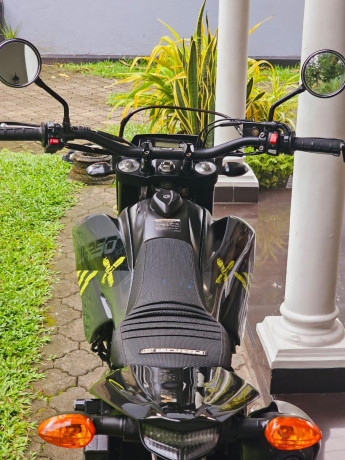 yamaha-wrx-250-2015-big-3