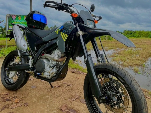 yamaha-wrx-250-2015-big-0