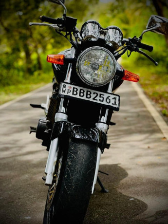 honda-hornet-ch115-2014-big-2
