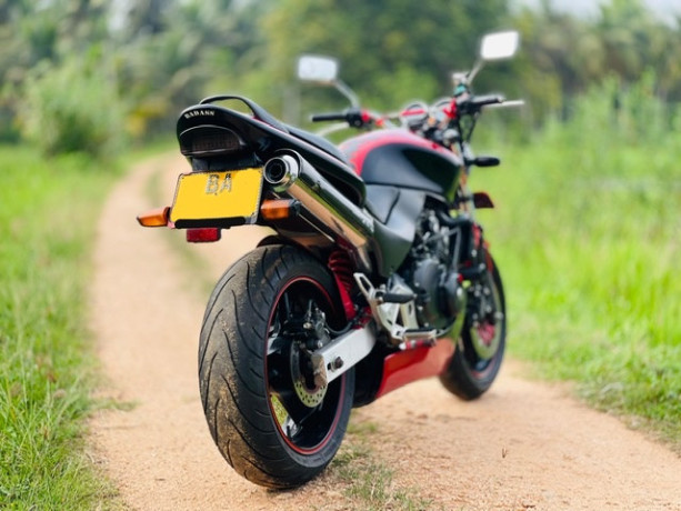 honda-hornet-ch150-f7-2014-big-1