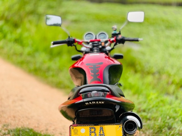 honda-hornet-ch150-f7-2014-big-3
