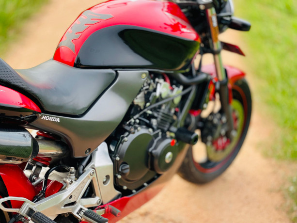honda-hornet-ch150-f7-2014-big-2