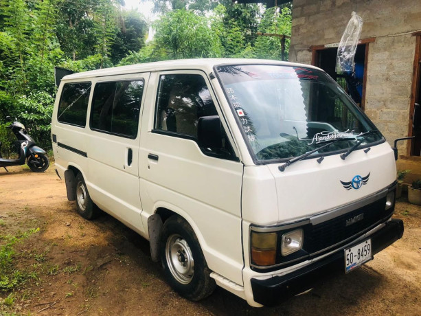 toyota-hiace-shell-big-0