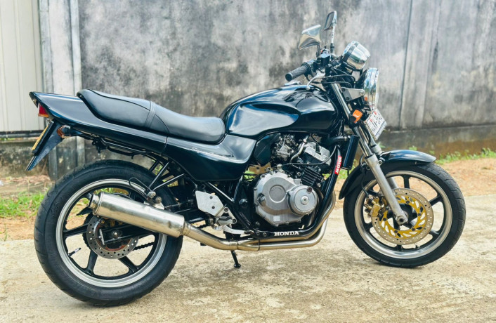 honda-jade-250-2012-big-1
