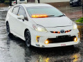 toyota-prius-se-led-2014-small-1