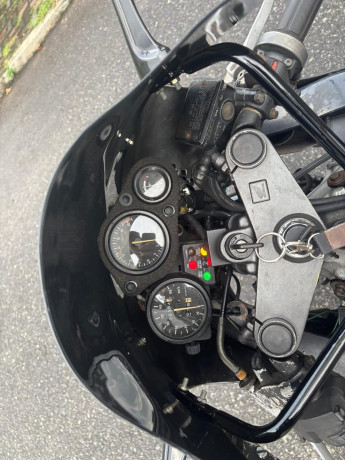 honda-cbr-250-gullarm-2008-big-3