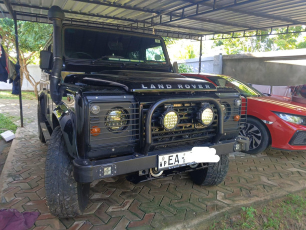 landrover-defender-1993-big-0