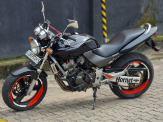 honda-hornet-ch115-2013