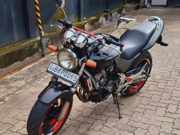 honda-hornet-ch115-2013-big-1
