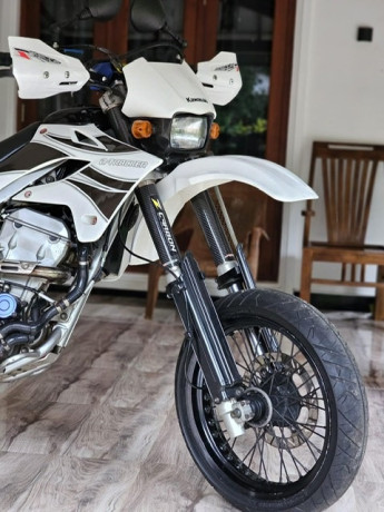 kawasaki-d-tracker-250-original-unregistered-big-1