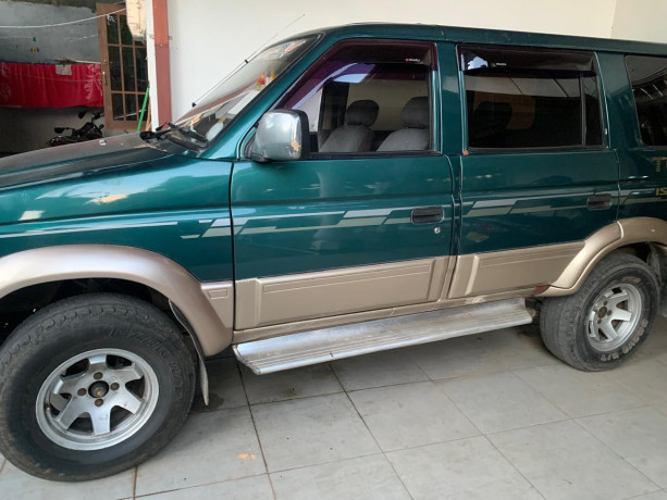 isuzu-panther-1999-big-2