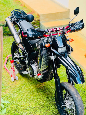 yamaha-wrx-250-2023-big-3