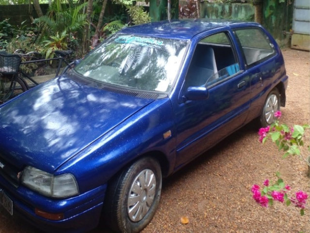 daihatsu-charade-big-0