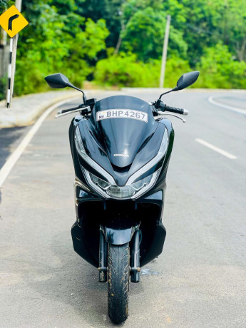 honda-pcx-150-2019-big-1