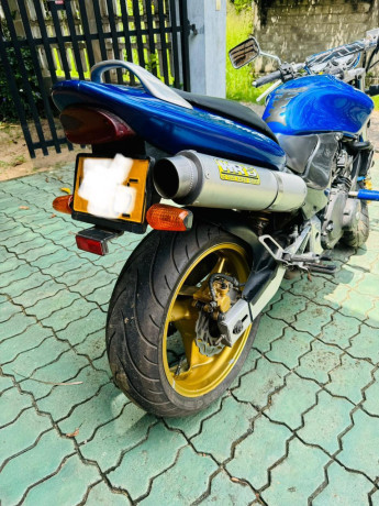 honda-hornet-ch130-2008-big-3