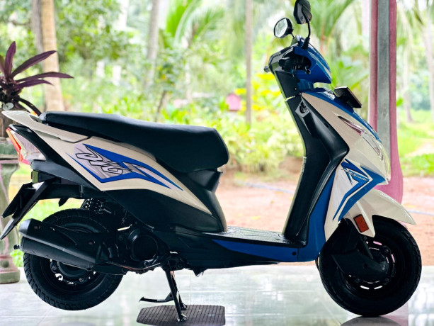 honda-dio-2017-big-2