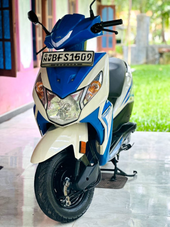 honda-dio-2017-big-1