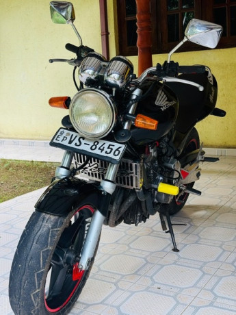 honda-hornet-ch115-2010-big-1