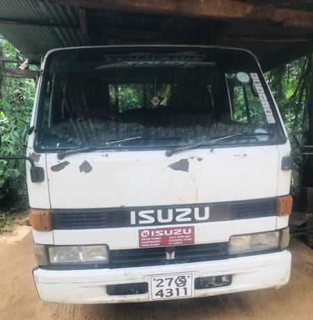 isuzu-crew-cab-big-1