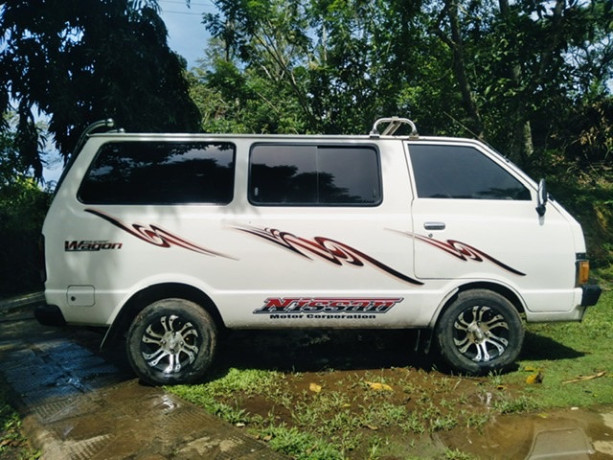 nissan-vanette-big-0