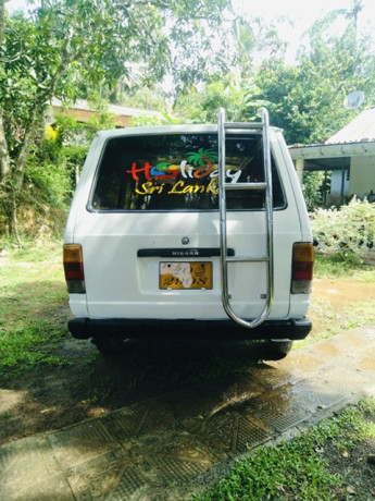 nissan-vanette-big-2