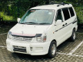 toyota-noah-small-0