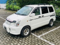toyota-noah-small-1