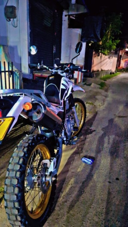 yamaha-serow-250-2013-big-4