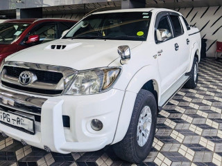 toyota-hilux-vigo-2011