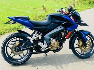 bajaj-pulsar-ns200-2013