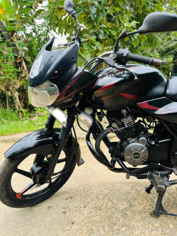bajaj-discover-125-2011-big-3