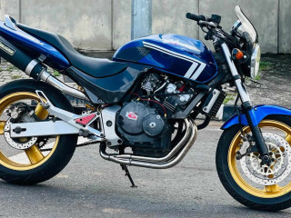 honda-hornet-250-2016