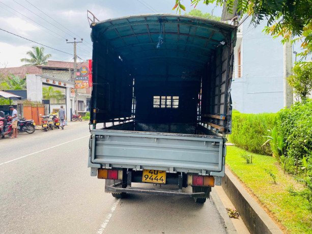 nissan-atlas-lorry-big-3