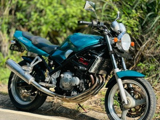 suzuki-bandit-2011-big-0