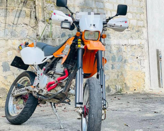 kawasaki-d-tracker-d2-250-2015-big-1