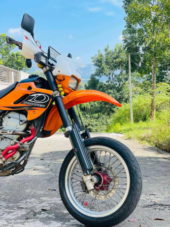 kawasaki-d-tracker-d2-250-2015-big-3