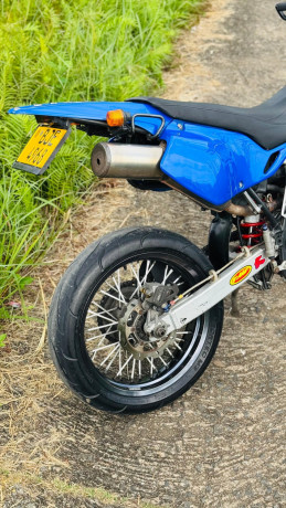 kawasaki-d-tracker-250-2023-big-4