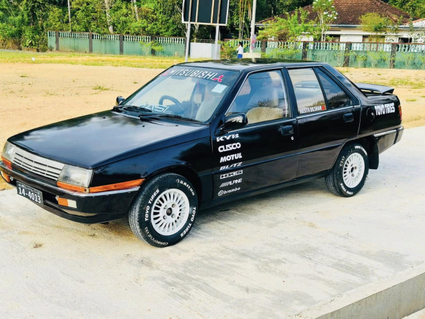 mitsubishi-lancer-c12-big-1