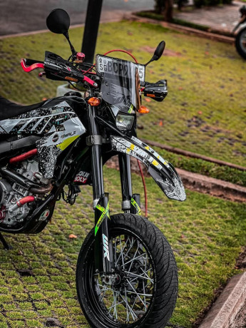 yamaha-wrx-250-2015-big-2