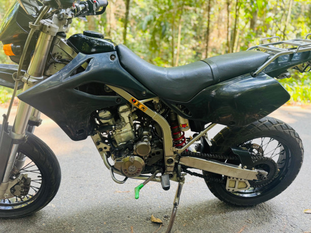 kawasaki-d-tracker-big-3