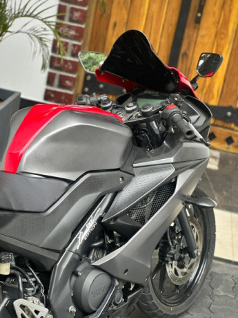 yamaha-r15-2019-big-4