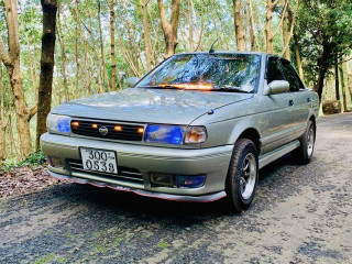 nissan-sunny-fb13-anniversary-2001