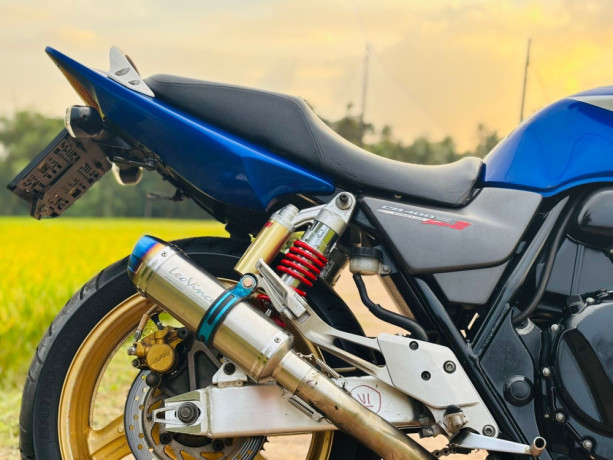 honda-cb4-vtec-big-3